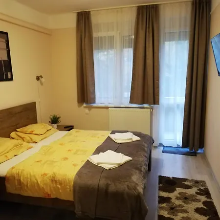 Appartamento Tulip Family Eger