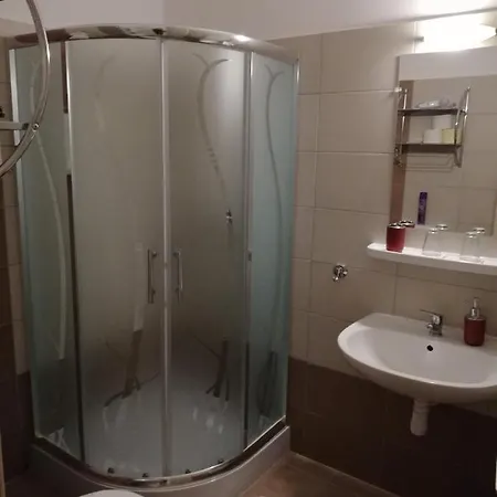 Tulip Family Еґер