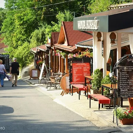 Tulip Family Апартаменти