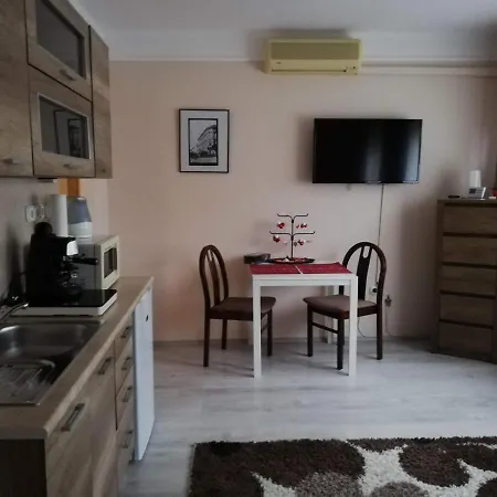 Tulip Family Apartman *